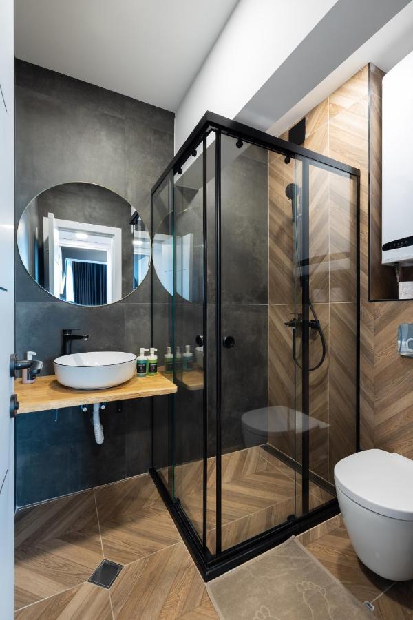 Topaz Beachfront Apartment Varna Bagian luar foto