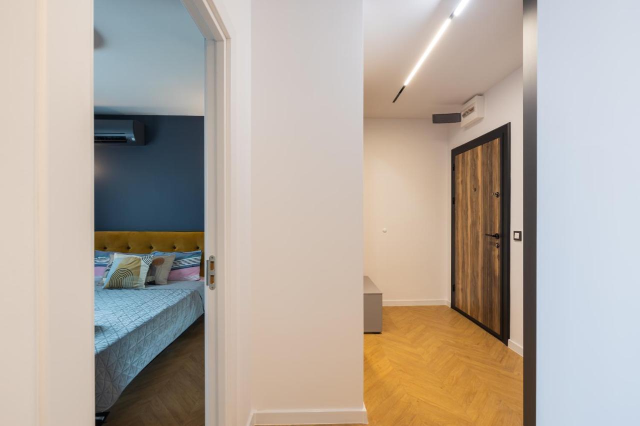 Topaz Beachfront Apartment Varna Bagian luar foto